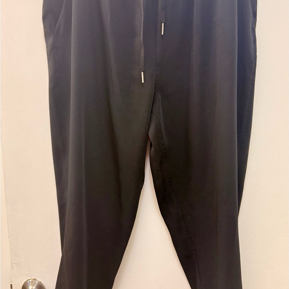 AVIA polyester/Spandex/Nylon athletic joggers